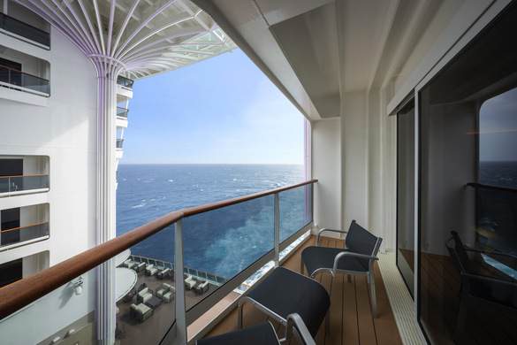 MSC Cruises MSC World America Deluxe Balcony with Promenade and Ocean View PV ©MSC Rights, Ivan Sarfatti 2.jpg